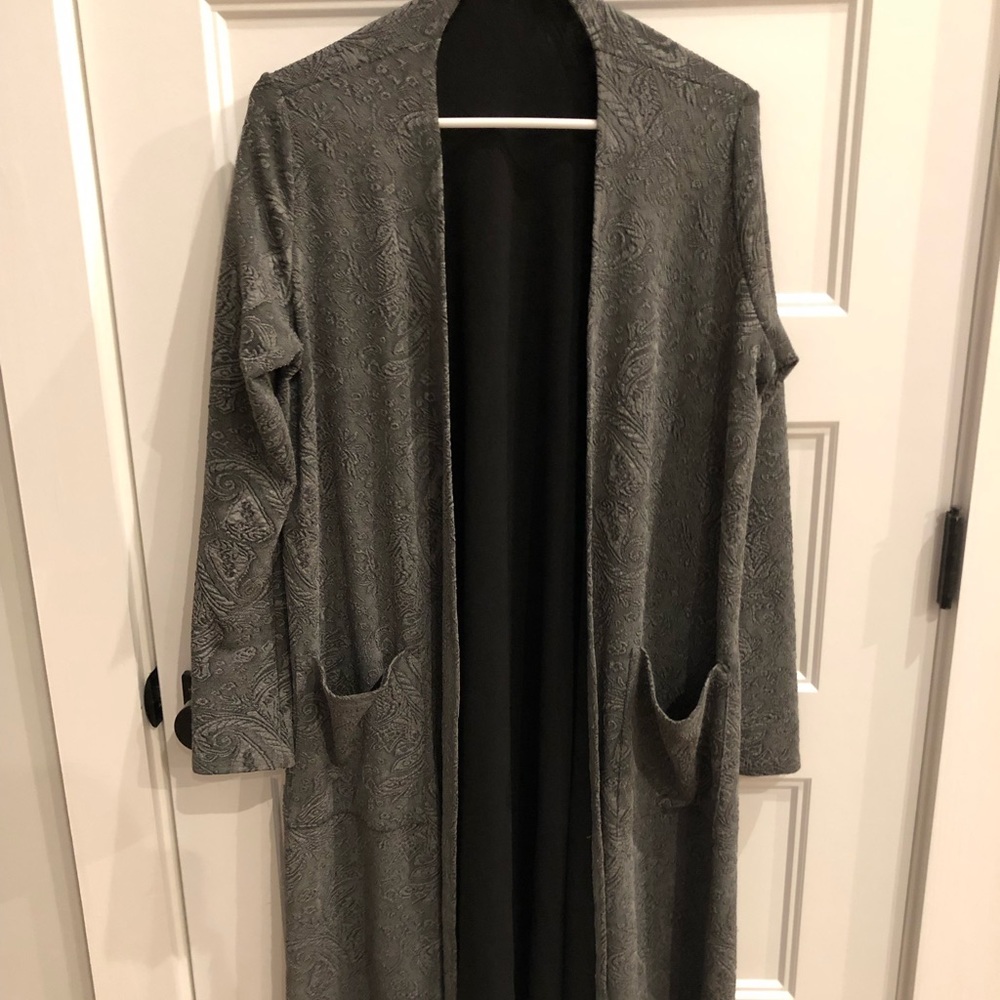 Lularoe Medium Sarah. Worn once without tags